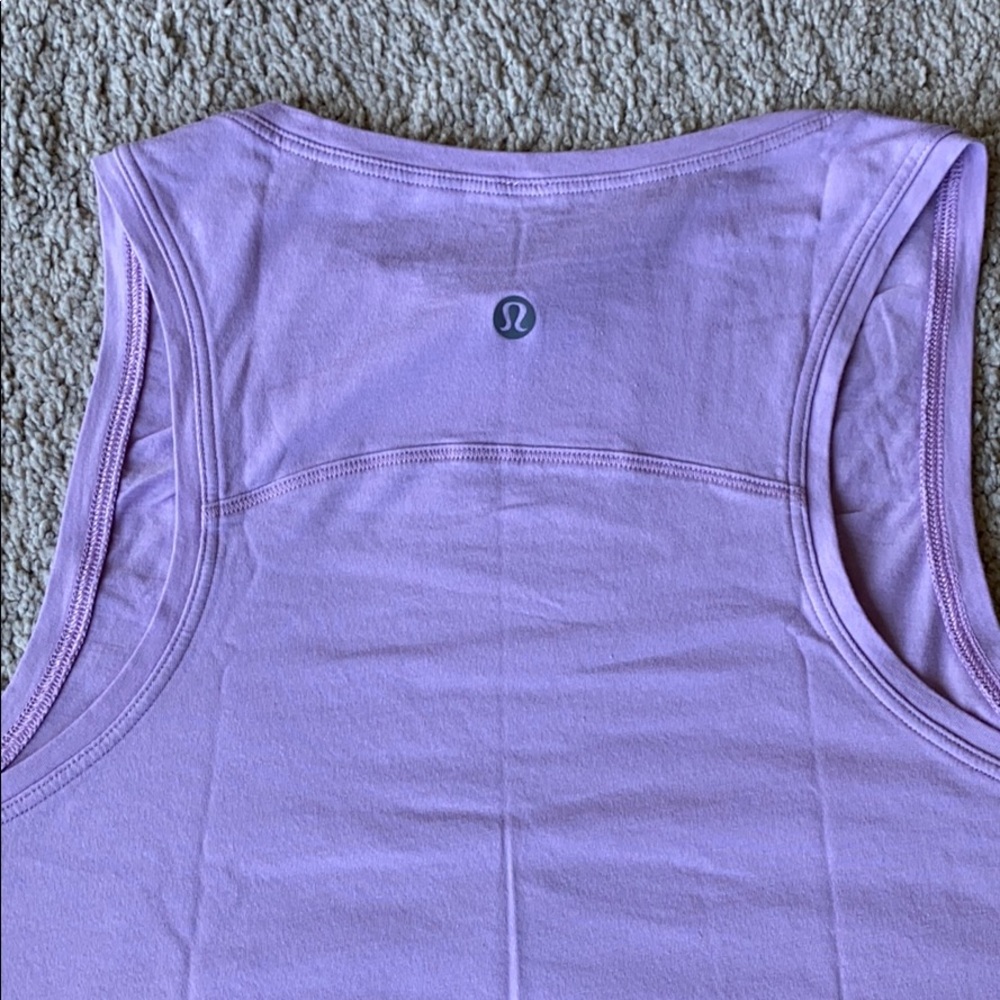 Lululemon tank - Picture 3 of 4